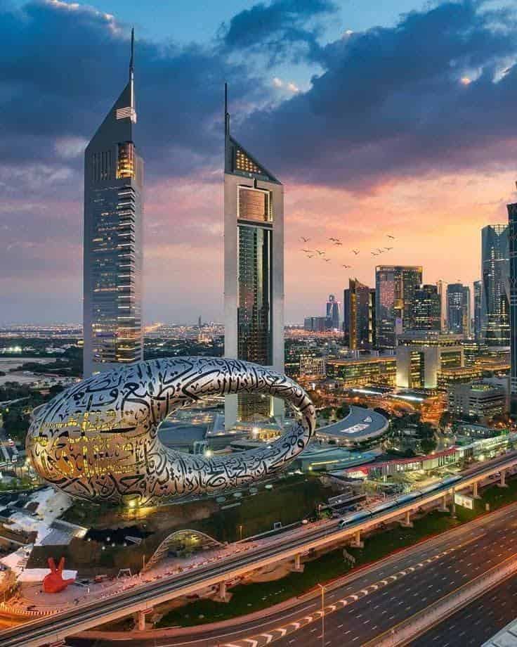 DUBAI MOIS DE DÉCEMBRE 2025