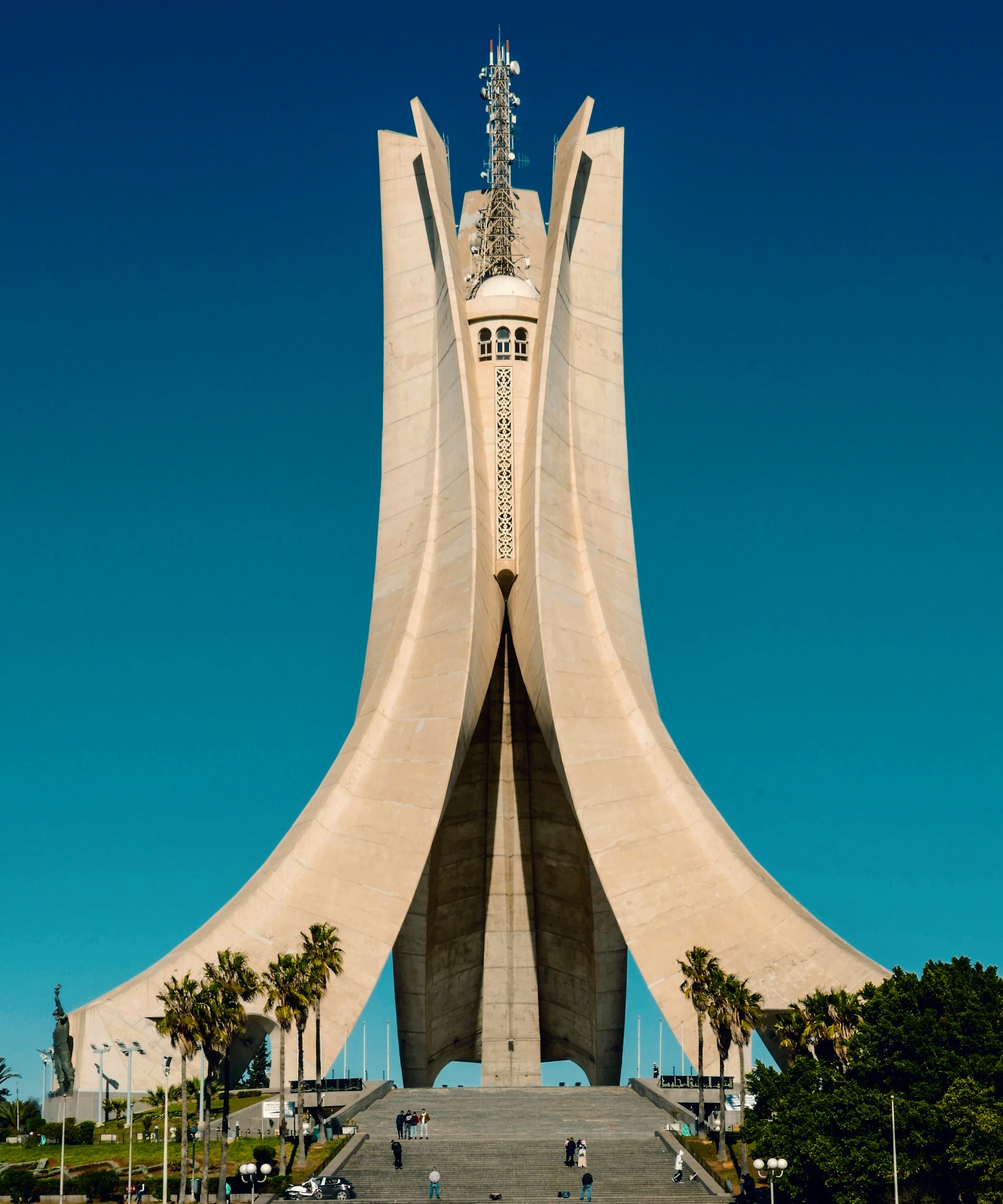 مقام الشهيد - 1